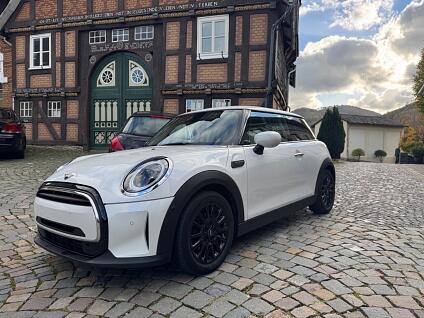 Міні Cooper 2023 в Німеччина, об'ємом двигуна 1.50 л і пробігом 93 тис. км за 14490 $, фото  на AUTOMOTO.UA